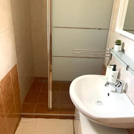 Apartment A&p Center *